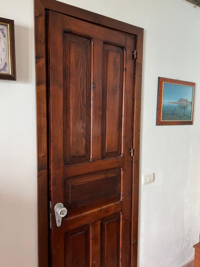 Pied-A-Terre Sul Mare Apartment Чефалу Екстериор снимка